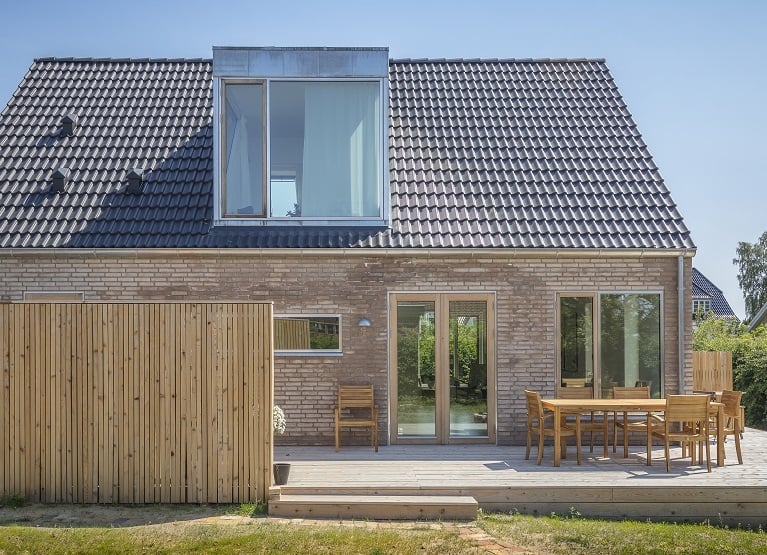 Brabrand_25_egetrae_Krone_Vinduer