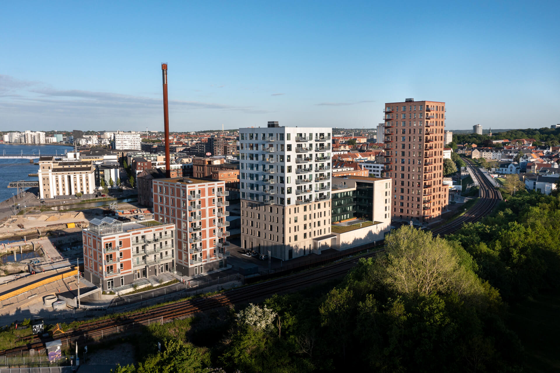 Kronevinduer_-_3_Bygninger_-_web_-_Fotograf_Per_Bille-20210601-DJI_0461