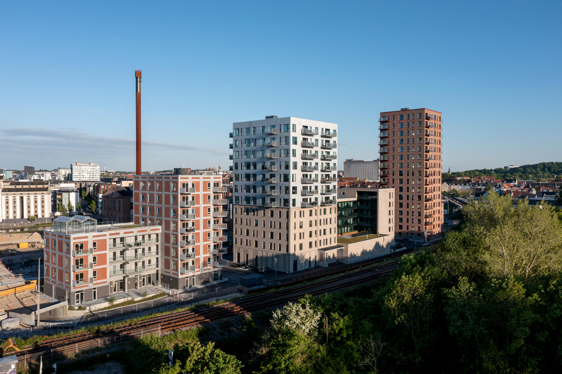 Kronevinduer_-_3_Bygninger_-_web_-_Fotograf_Per_Bille-20210601-DJI_0467