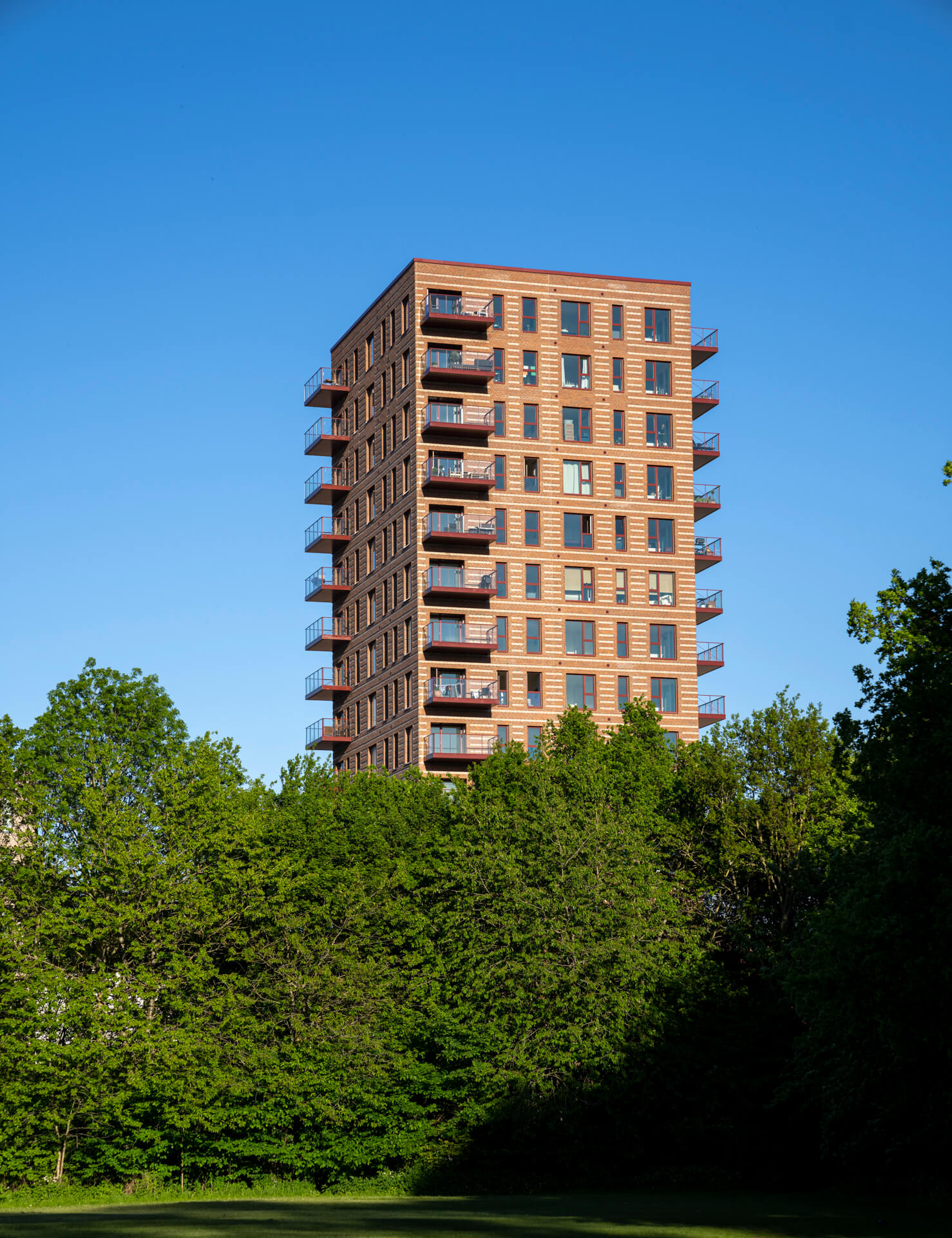 Kronevinduer_-_3_Bygninger_-_web_-_Fotograf_Per_Bille-20210601-DSC07038