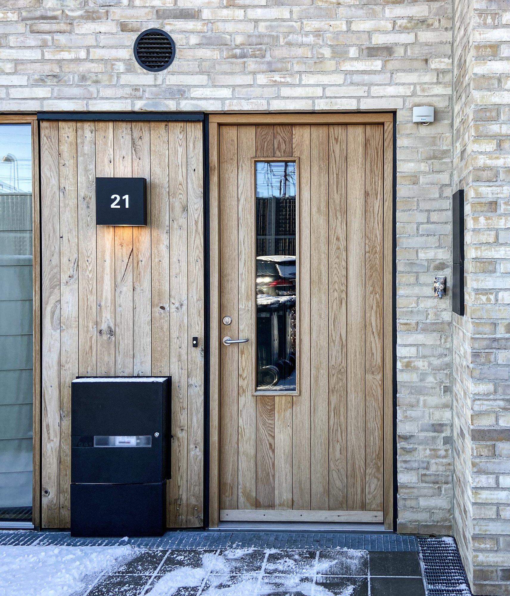 image00021 -Entry dør